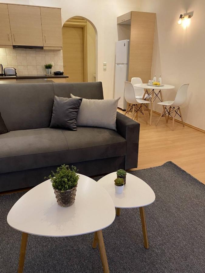 Elegant Glyfada Apartment-Private Garden-Near Metro Aten Exteriör bild
