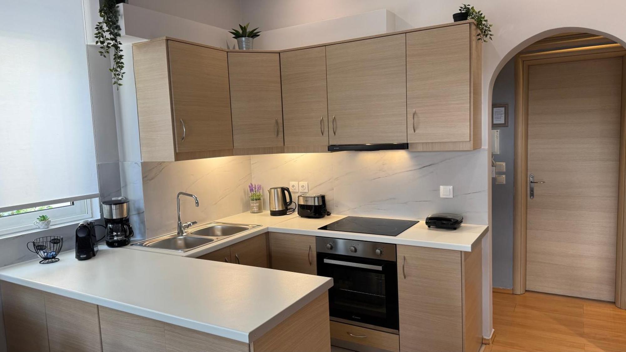 Elegant Glyfada Apartment-Private Garden-Near Metro Aten Exteriör bild