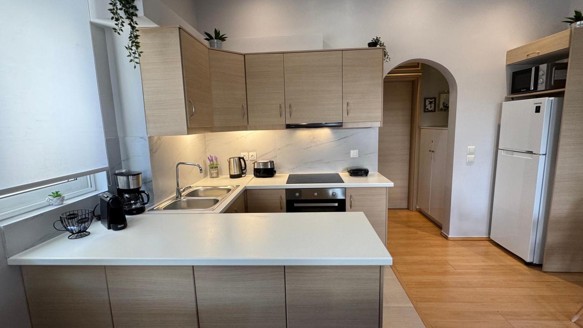 Elegant Glyfada Apartment-Private Garden-Near Metro Aten Exteriör bild